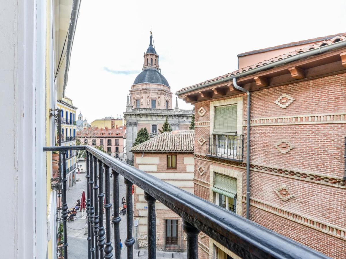 Apartamento En Cava Baja Appartement Madrid Buitenkant foto